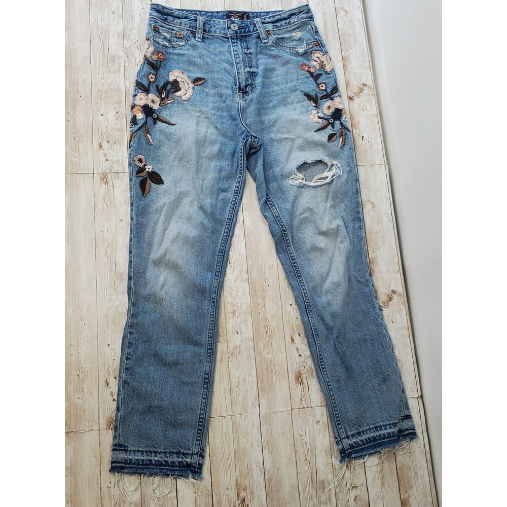 Abercrombie&Fitch Annie High Rise Girlfriend Ripped Floral Embroidery‎ Jean 0/25